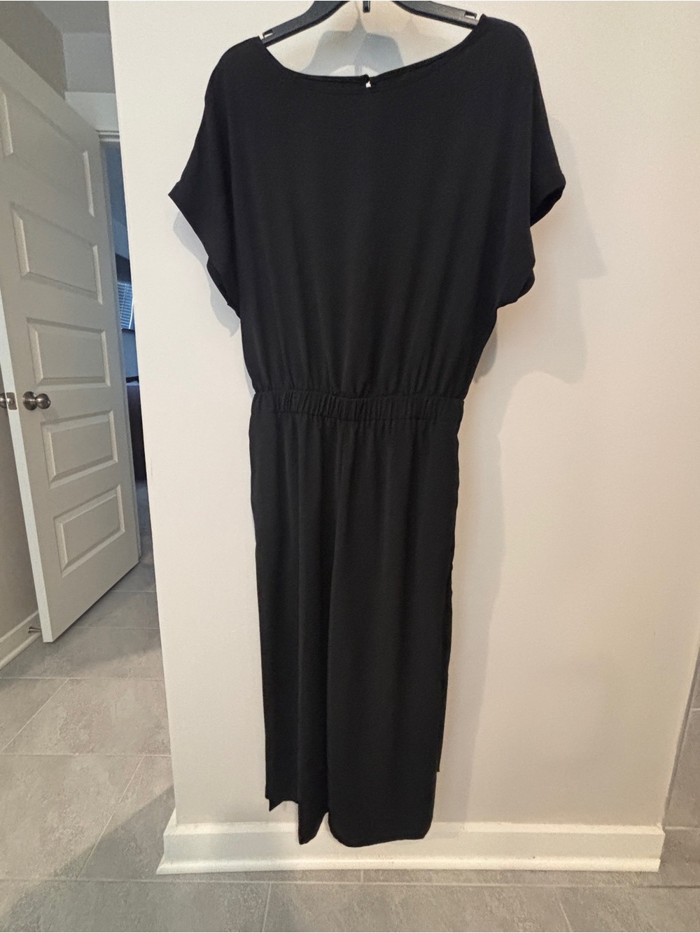 Black Women’s Cinched-Waist Midi Dress